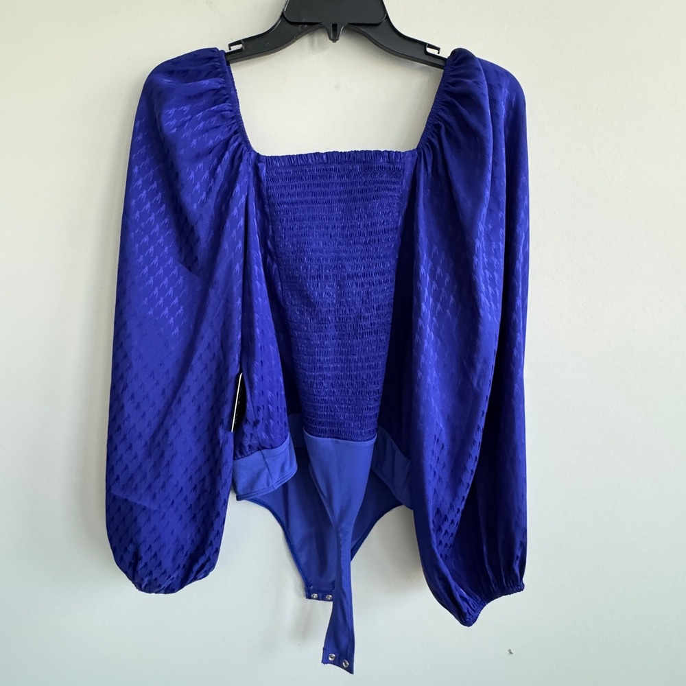 Express Houndstooth Tie Front Puff Sleeve Bodysuit Large NWT - Picture 5 of 9